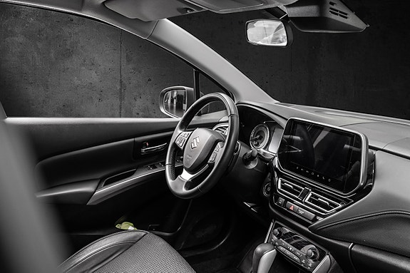 Suzuki SX4 S-Cross 30 of 30