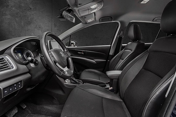 Suzuki SX4 S-Cross 10 of 30