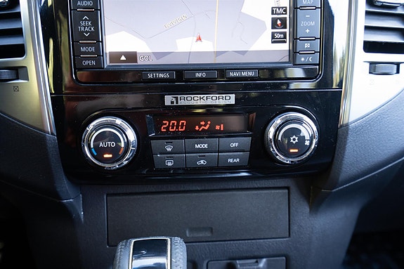 Mitsubishi Pajero 20 of 30