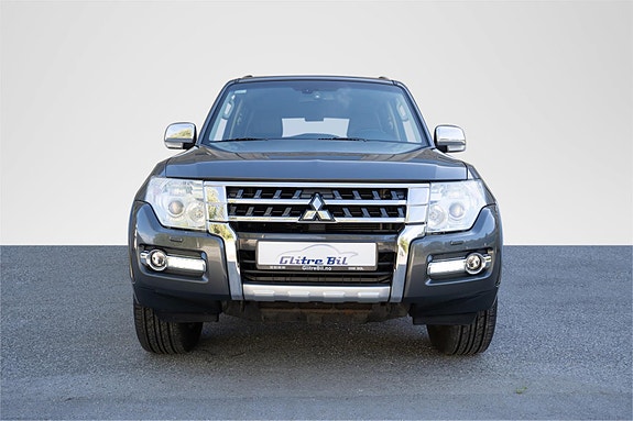 Mitsubishi Pajero 5 of 30