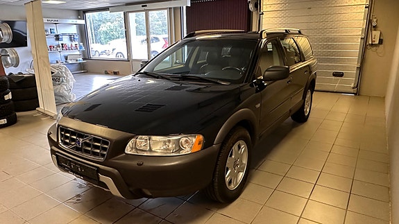 Volvo XC70 3 of 25