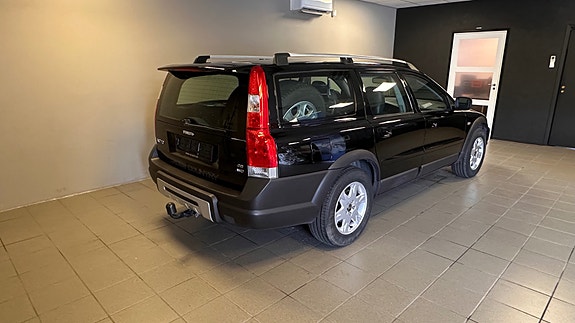 Volvo XC70 5 of 25