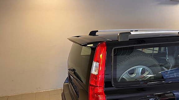 Volvo XC70 9 of 25