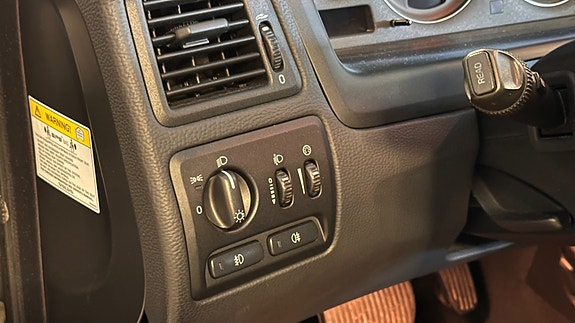 Volvo XC70 18 of 25