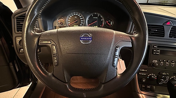 Volvo XC70 22 of 25