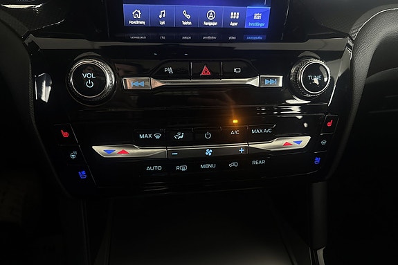 Ford Explorer 29 of 30
