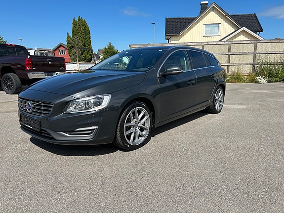 Volvo V60 3 of 30