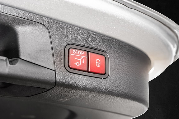 Mercedes-Benz EQA300 26 of 30