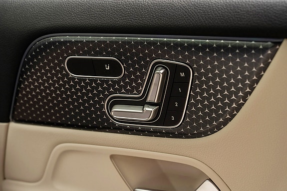 Mercedes-Benz EQA300 23 of 30