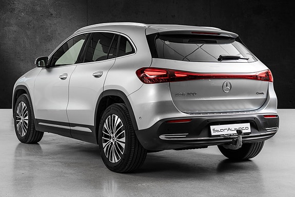 Mercedes-Benz EQA300 5 of 30