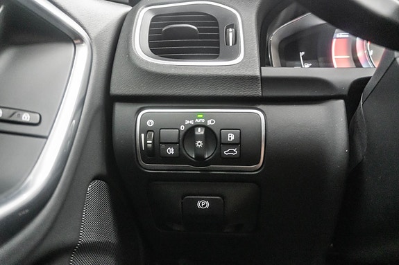 Volvo V60 26 of 30