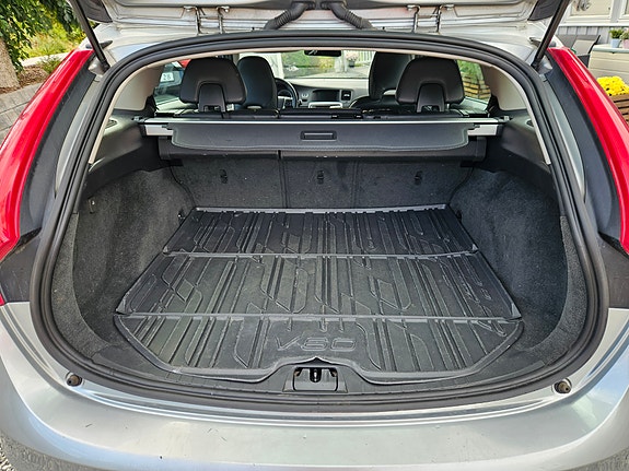 Volvo V60 8 of 18