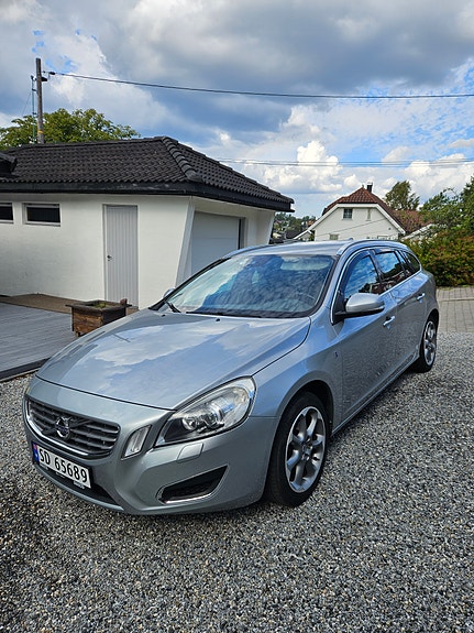 Volvo V60 7 of 18