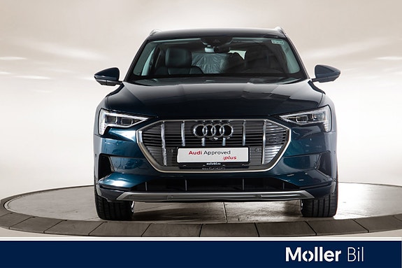 Audi e-tron 3 of 30