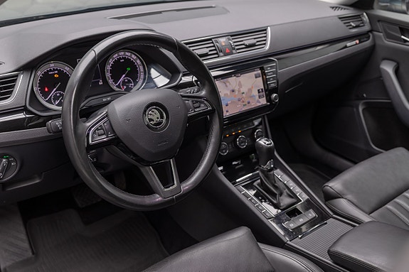 Skoda Superb 16 of 25