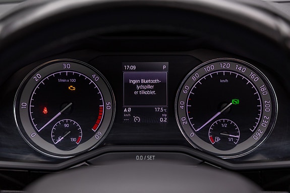 Skoda Superb 19 of 25