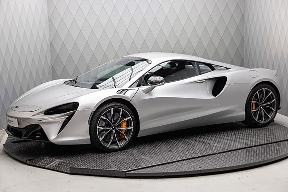 McLaren Artura 7 of 30