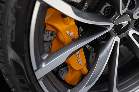 McLaren Artura 20 of 30