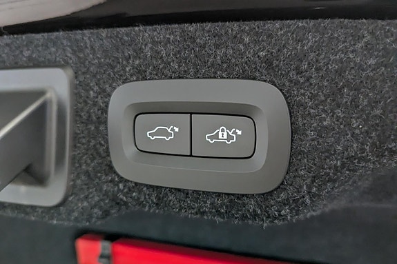 Volvo S90 23 of 30