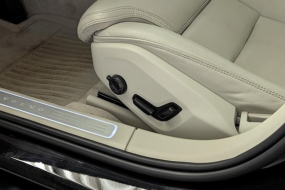Volvo S90 25 of 30