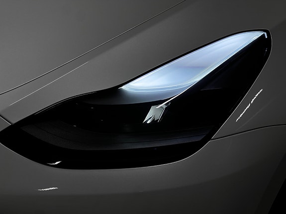 Tesla Model Y 9 of 30