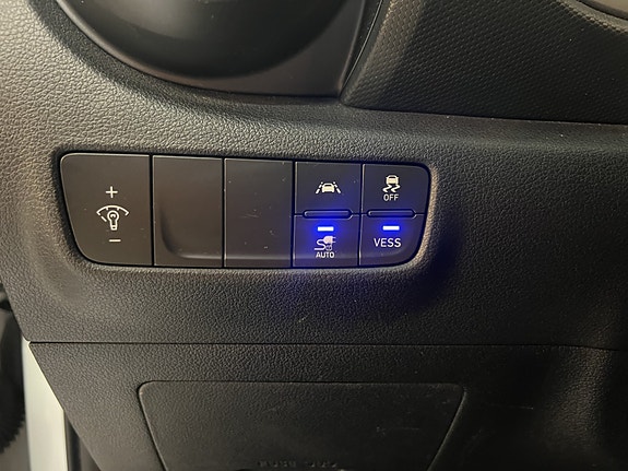 Hyundai Kona 10 of 28