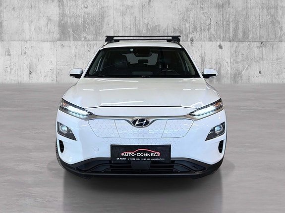 Hyundai Kona 2 of 28