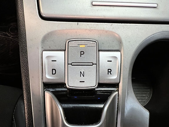Hyundai Kona 15 of 28