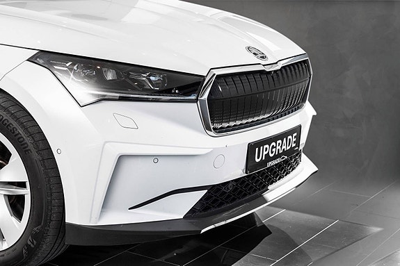 Skoda Enyaq 2 of 26