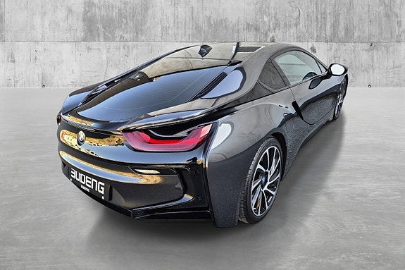 BMW i8 9 of 22