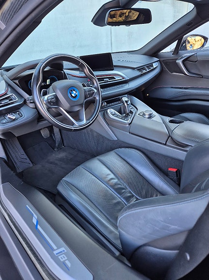 BMW i8 11 of 22