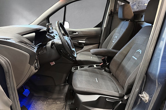 Ford Transit Connect 12 of 19