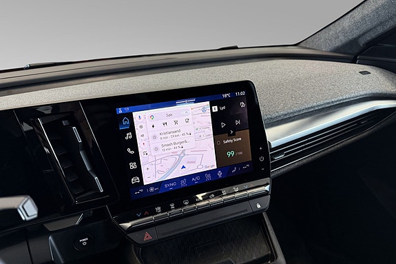 Renault Scenic E-Tech 17 of 23