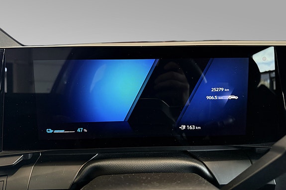 Renault Scenic E-Tech 15 of 23