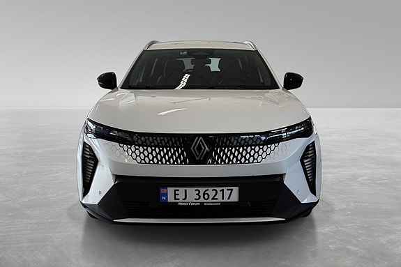 Renault Scenic E-Tech 9 of 23