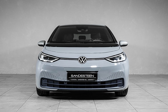 Volkswagen ID.3 2 of 24