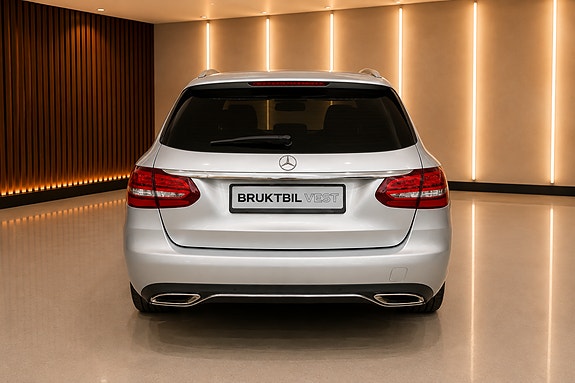Mercedes-Benz C180 4 of 19