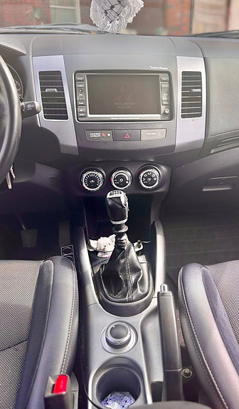 Mitsubishi Outlander 6 of 21
