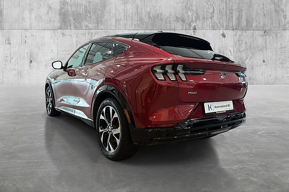 Ford Mustang Mach-E 7 of 27