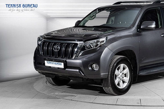 Toyota Land Cruiser 2 of 24