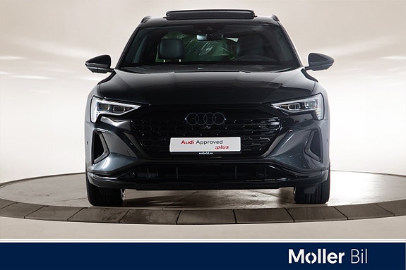 Audi Q8 e-tron 3 of 30