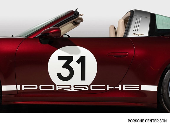 Porsche 911 28 of 30
