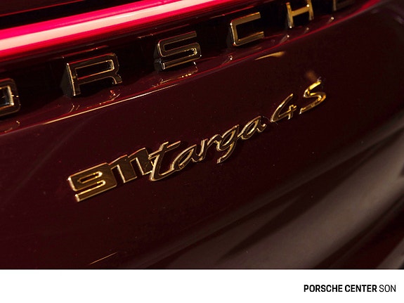 Porsche 911 15 of 30