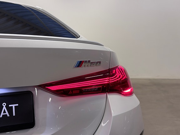 BMW i4 10 of 30