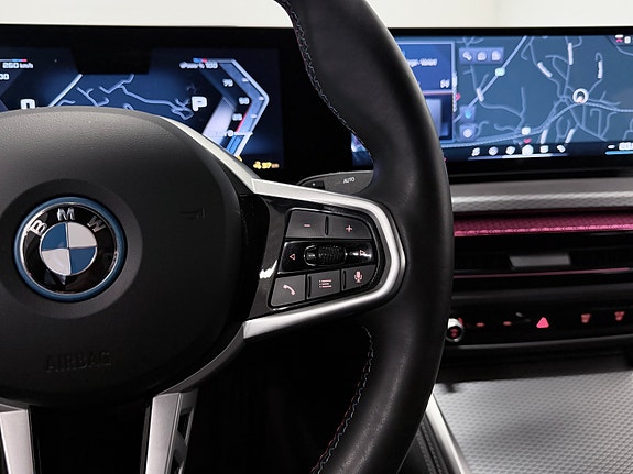 BMW i4 25 of 30