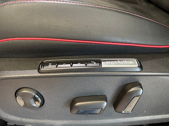 Volkswagen ID.4 GTX 9 of 18