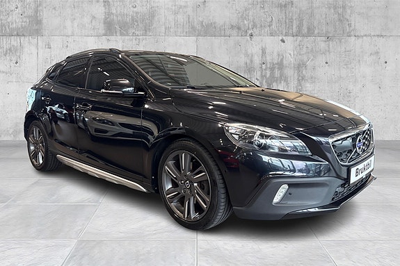 Volvo V40 Cross Country 7 of 19