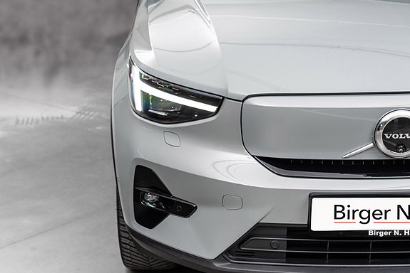 Volvo C40 4 of 26