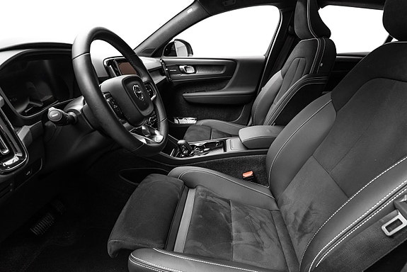 Volvo C40 10 of 26
