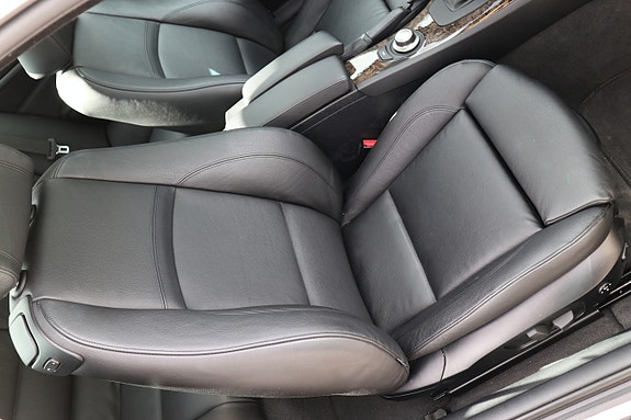 BMW 335i 11 of 18